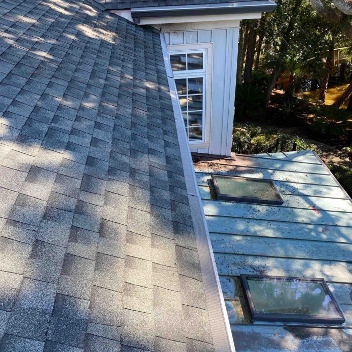 Pressure Washing Vinyl Siding